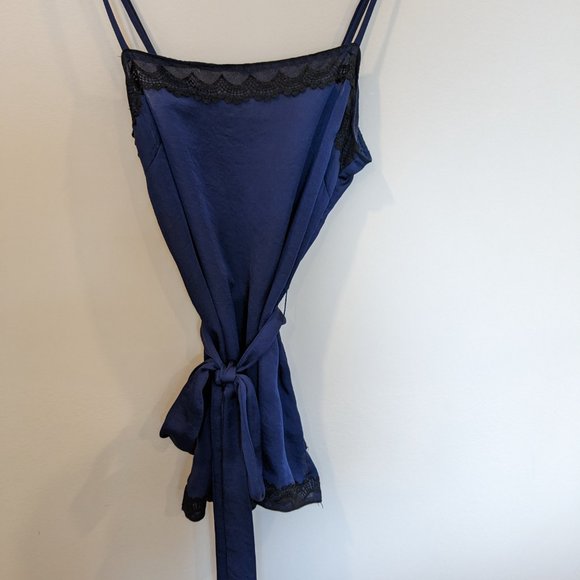 Kimchi Blue navy satin camisole with black lace trim Size S - Picture 5 of 5